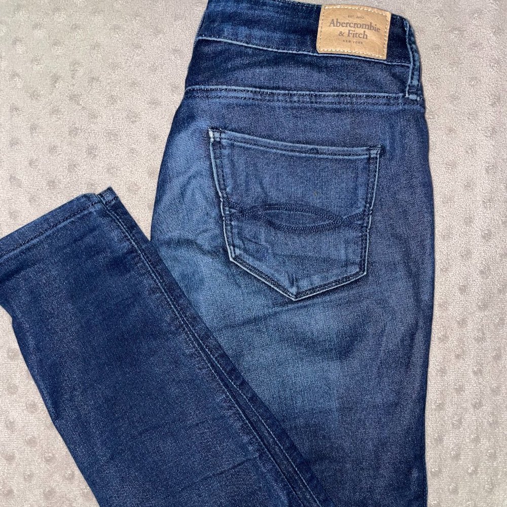 Abercrombie and Fitch Low Rise Jean Legging- Dark Wash